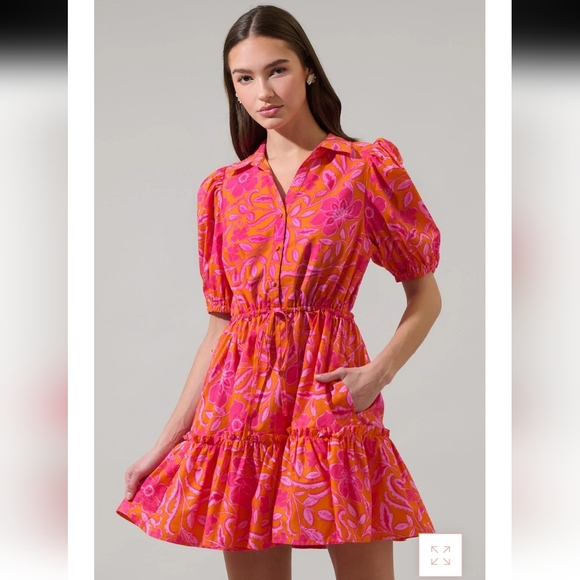 Sugarlips Dresses & Skirts - Sugarlips NWT Rea Floral Stacie Button Down Mini Dress in Orange Floral Fuchsia